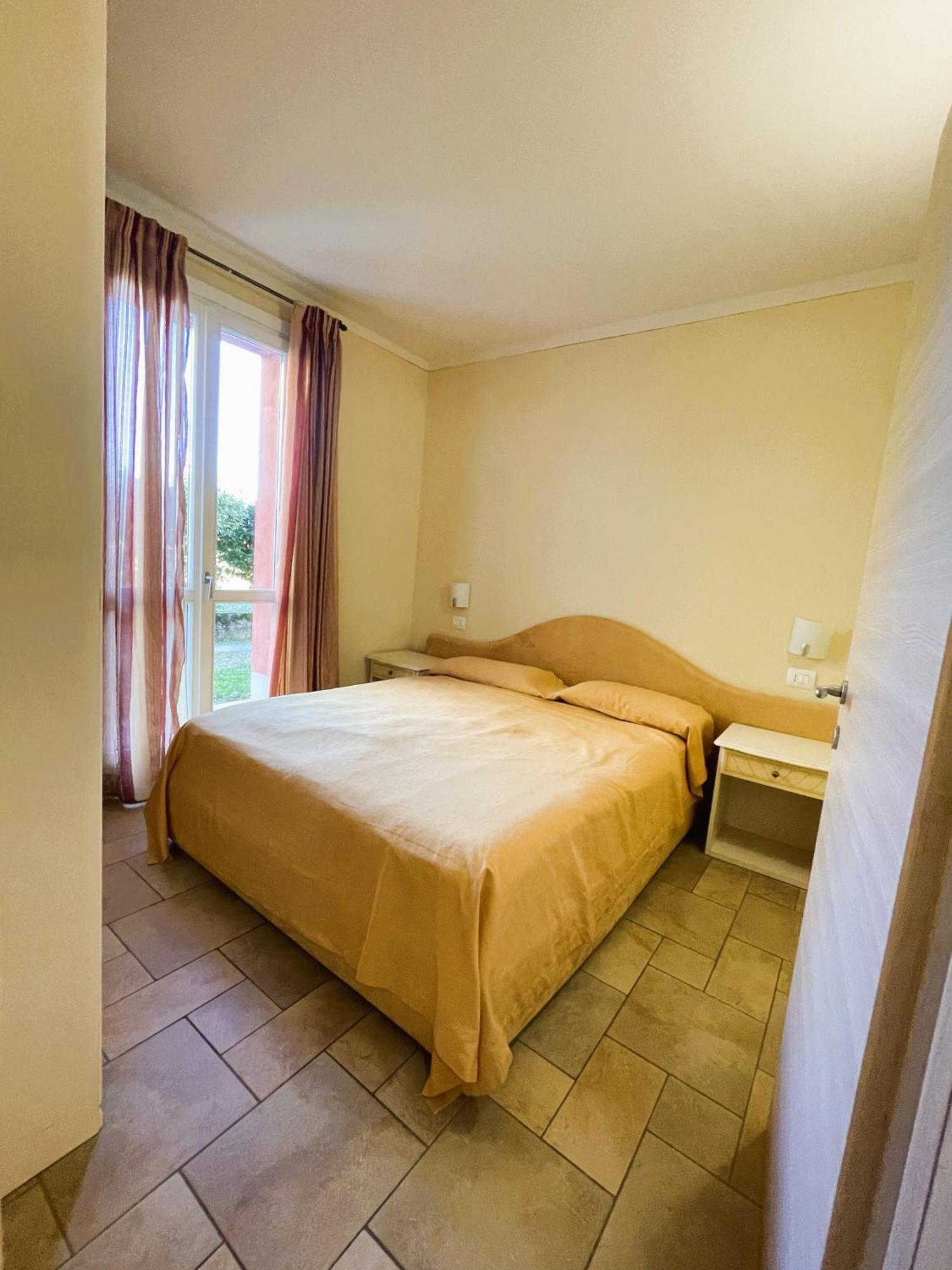 Appartamenti Il Ruscello Manerba del Garda Pokoj fotografie